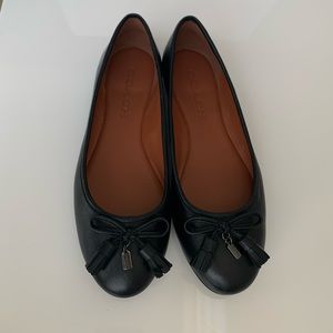 Coach ballet flats in black color